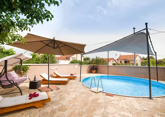 Pool Bakija 2 - Happy Apartman Pakostane