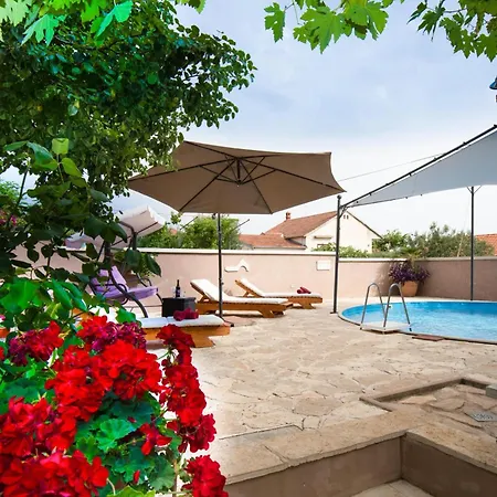 Appartement Pool Bakija 2 - Happy
